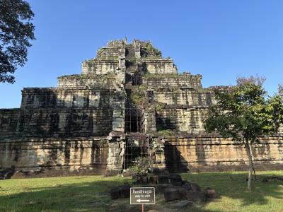 コーケー遺跡（カンボジア）