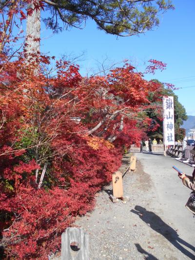 鍬山神社で紅葉狩り