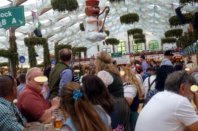 2023秋 後期高齢シニアの冒険の旅 ☆いろいろあるけど、今はオクトーバーフェストで楽しもう