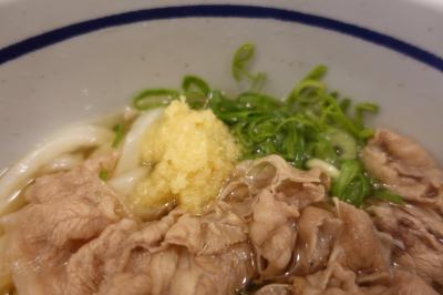 20241129-1 人形町 うどんな気分で途中下車。おにやんまで…29の日やね。肉うどんにしますか。