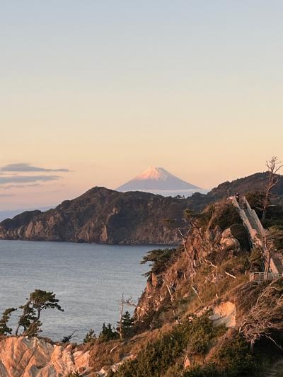 そうだ堂ヶ島で遊覧船に乗って黄金崎で夕日を見よう