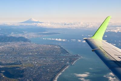 ヒコーキ沼にハマる1日@1日で国内3空港を巡ってみた!【富士山静岡空港→福岡空港編】