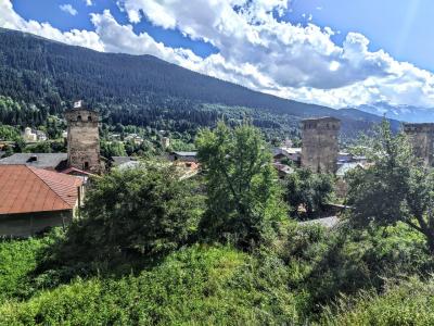 25年ぶりのジョージア、アルメニアの旅：5秘境メスティア　その1