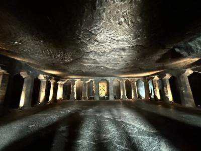 初インド旅、その5  オーランガーバード　安ホテルとアジャンタ石窟