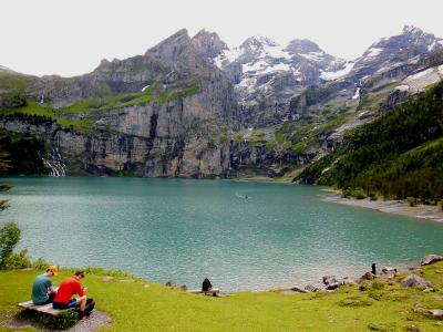 スイス・ハイキングの旅 2024夏(4)エッシネン湖を訪ねて