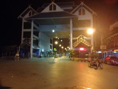 タイ・最北端イミグレ廻り　日本語とローマ字しか分からない６０代夫婦のレンタカー旅行