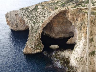 碧き　煌めく宝の島へ、４　（古代文化と巨石神殿を訪ねて） 