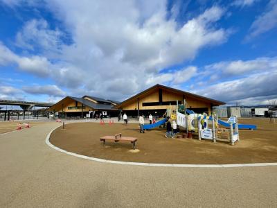 奈良　ちょいと道の駅でランチ、ちょいと富雄丸山古墳を散歩