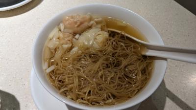 尖沙咀を歩いて雲吞麺の夕食