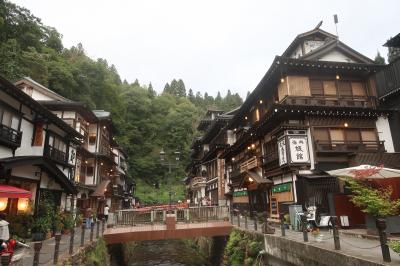 大正ロマン漂う銀山温泉を散策して共同浴場しろがね湯でひとっ風呂