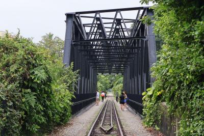 廃線跡をゆく！レトロなブキティマ駅・歩いて渡る鉄橋、びっくりホランド再訪☆シンガポールXmasの旅3