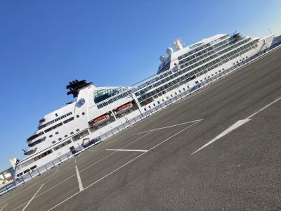 三井オーシャンフジのデビュークルーズに、名古屋発着のコースで参加。1日目～2日目は終日航海。