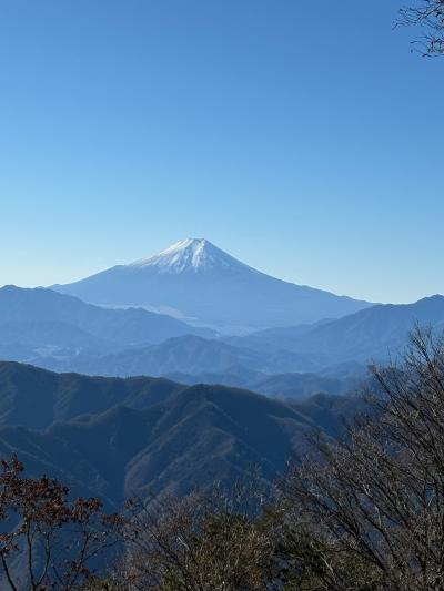 お正月の初登山で三頭山へ