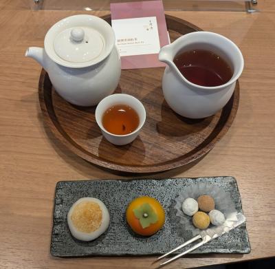 2024年年末に、日本橋コレド室町で焼肉ランチ・台湾茶カフェ、日本橋三越本店の屋上庭園を堪能。