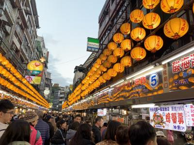 基隆廟口夜市へ行く