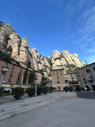 2024-2025年末年始_バルセロナ50代女子旅その3(コロニアグエル・モンセラット編)