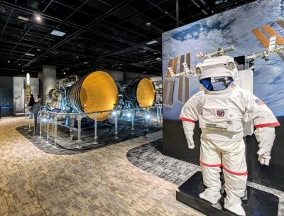 2025年1月休日、三菱みなとみらい技術館等を観光、MMテラスでランチ。。