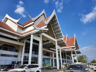 バンコクでトランジット7時間。やっとラオスへ