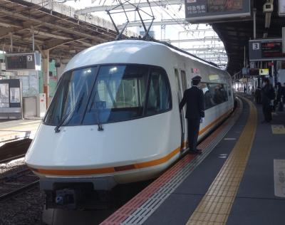 近鉄特急の乗って名古屋から京都まで。快適なアーバンライナーでした。