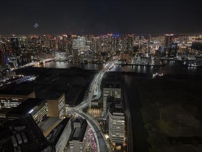 東京駅から新橋駅に向かって中央通り（銀座）を歩いてきました