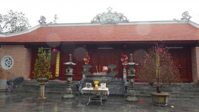 美味しいバインミーを食べ、雨の中、お寺を巡る。(コーパップパゴダへ)