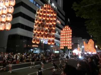 夏だ。東北祭りだ。すごいぞ竿灯まつり。秋田の夜が熱い!暑い!①