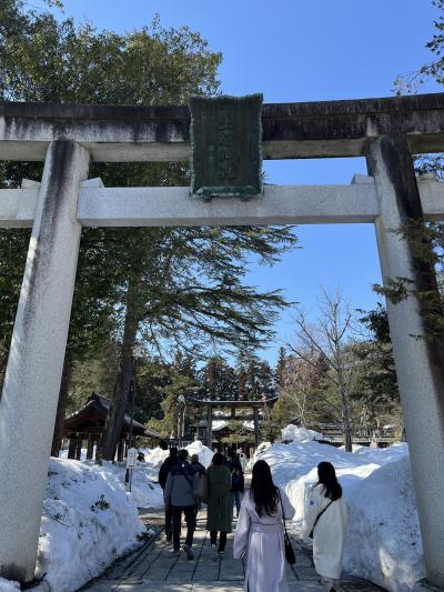 HISバスツアー大正レトロな冬の銀山温泉と東北の伊勢・熊野大社、美肌の湯・かみのやま温泉 上杉神社編