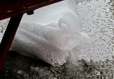 Japan 小平グリーンロード 雪のガレット^^