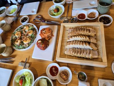 ☆2025.01ソウル☆2泊3日（２日目：ポッサム・イチゴケーキ・チキンとキンパ/Gotomallでプチプラショッピング/ジーザス観劇）