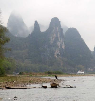 団塊夫婦の中国南部絶景の旅・２０２５－（4）桂林その２・漓江下りの景勝地を望む興坪へ