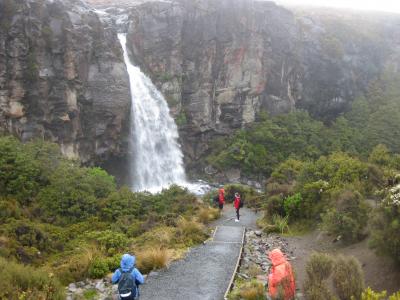 はじめてのニュージーランド北島12日間:① オークランドからタウポへ トンガリロ国立公園トレッキング 地熱の大地で遊ぶ