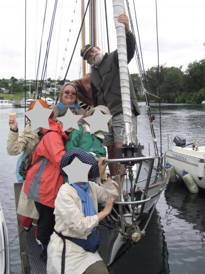 はじめてのニュージーランド北島12日間 : ② タウポ湖クルーズ : マオリの壁画 フカ・フォールジェット
