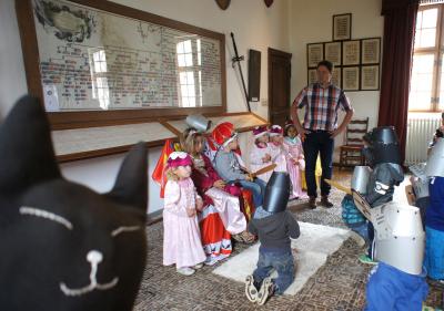 ＃７アールヌーボー探し2014夏～お城の中では幼稚園の発表会？～