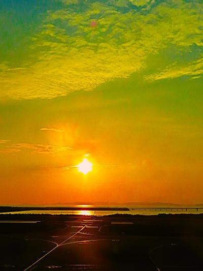 沖縄暖春23〈那覇空港〉滑走路-夕陽の刻　【風月】うちなー御膳（琉球セット）☆赤嶺駅-日没