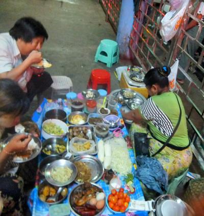 海外旅行　地獄へのご招待　　　エピソード　2　　　　細菌爆弾　レストランへようこそ