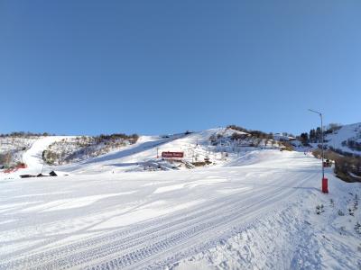 ぼっちで海外スキー！わざわざカザフスタンまで来て日本型のスキー場ですかっ！？