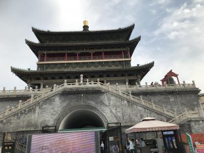 2024年西安・敦煌観光旅行　西安編第７部　鐘楼、回民街などを散策　