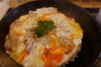 20250427 水天宮前 今日は彩輝の親子丼です。せせり肉の親子丼 鶴をしお味で。