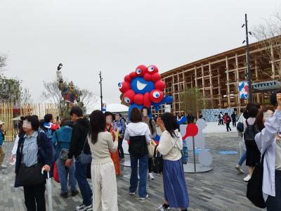 日帰りバスツアーで大阪万博①