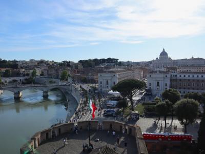 新緑香る春のイタリア4日目　～ローマ横断街歩き・スペイン広場からサンタンジェロ城へ～