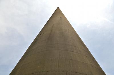 佐世保の戦争遺産を行く~引揚公園、針尾送信所、西海橋