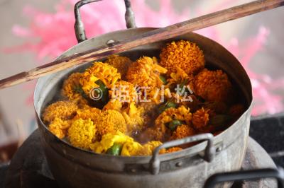 コロナ渦後 チェンマイから初めての訪問地ルアンパバーンへ 2025年02月26日(ワット・マハータートなど)