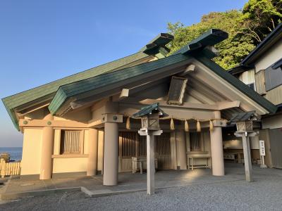 「二見興玉神社」と「天の岩屋」