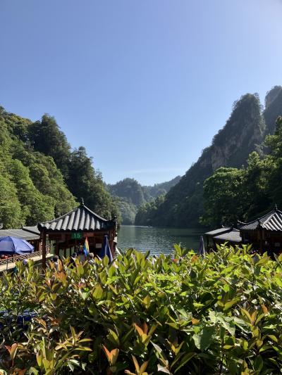 ② 2日目am 宝峯湖遊覧船と少数民族トゥチャ族文化村