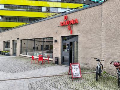 Pitkästä aikaa, Suomi & Ammugi, Eesti 5日目(ヘルシンキでサウナ)