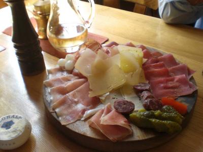 スイス人の日常茶飯事23.　カルテス・エッセン