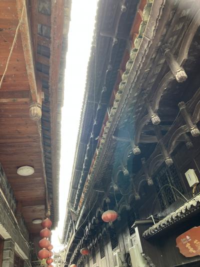 ⑥ 4日目am 「湖西トゥチャ族ミャオ族自治州」にある芙蓉鎮へ