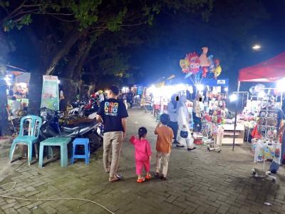 【タイさんの東南アジアの旅】マカッサル 3日目。今日も色々買い物をします。