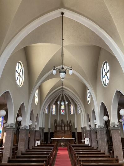 出張で初めての前橋へ(6・完) 仕事前の街歩き⑤ "カトリック前橋教会"、シンメトリーの美しさ。欧米か！