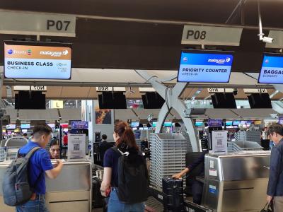 マレーシア航空、バンコクからシンガポールまでエコノミー、ラウンジと機内食